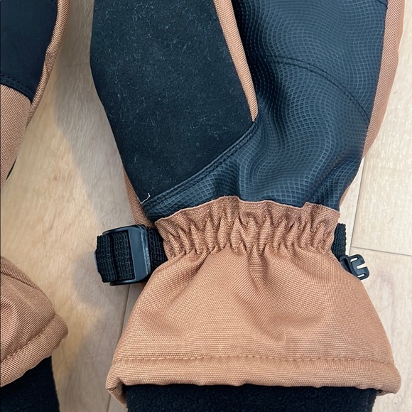 Carhartt Men's Brown Insulated Gloves - Picture 10 of 11